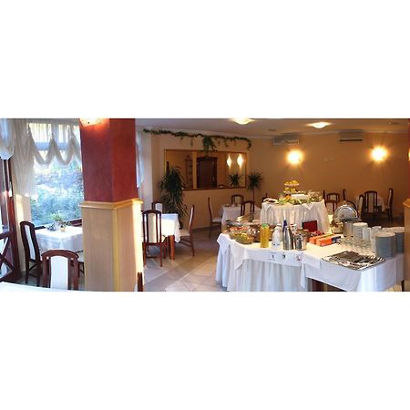 Garni Hotel Vila Milord Resort Palics Kültér fotó