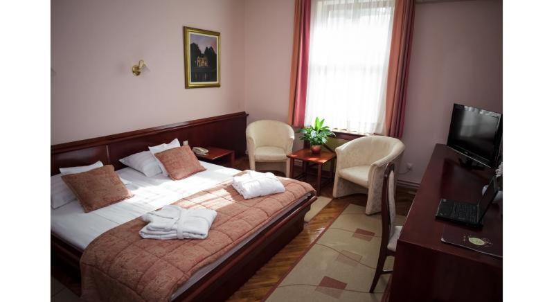 Garni Hotel Vila Milord Resort Palics Kültér fotó