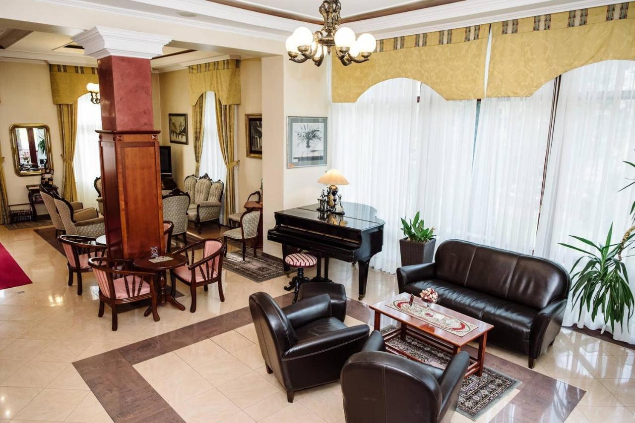 Garni Hotel Vila Milord Resort Palics Kültér fotó
